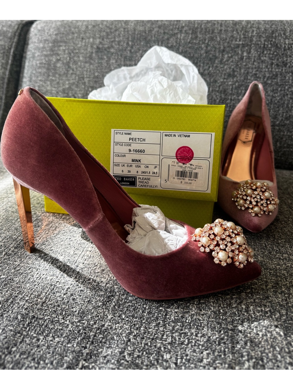 Ted Baker London Velvet Embellished Pumps - Mauve/pink
